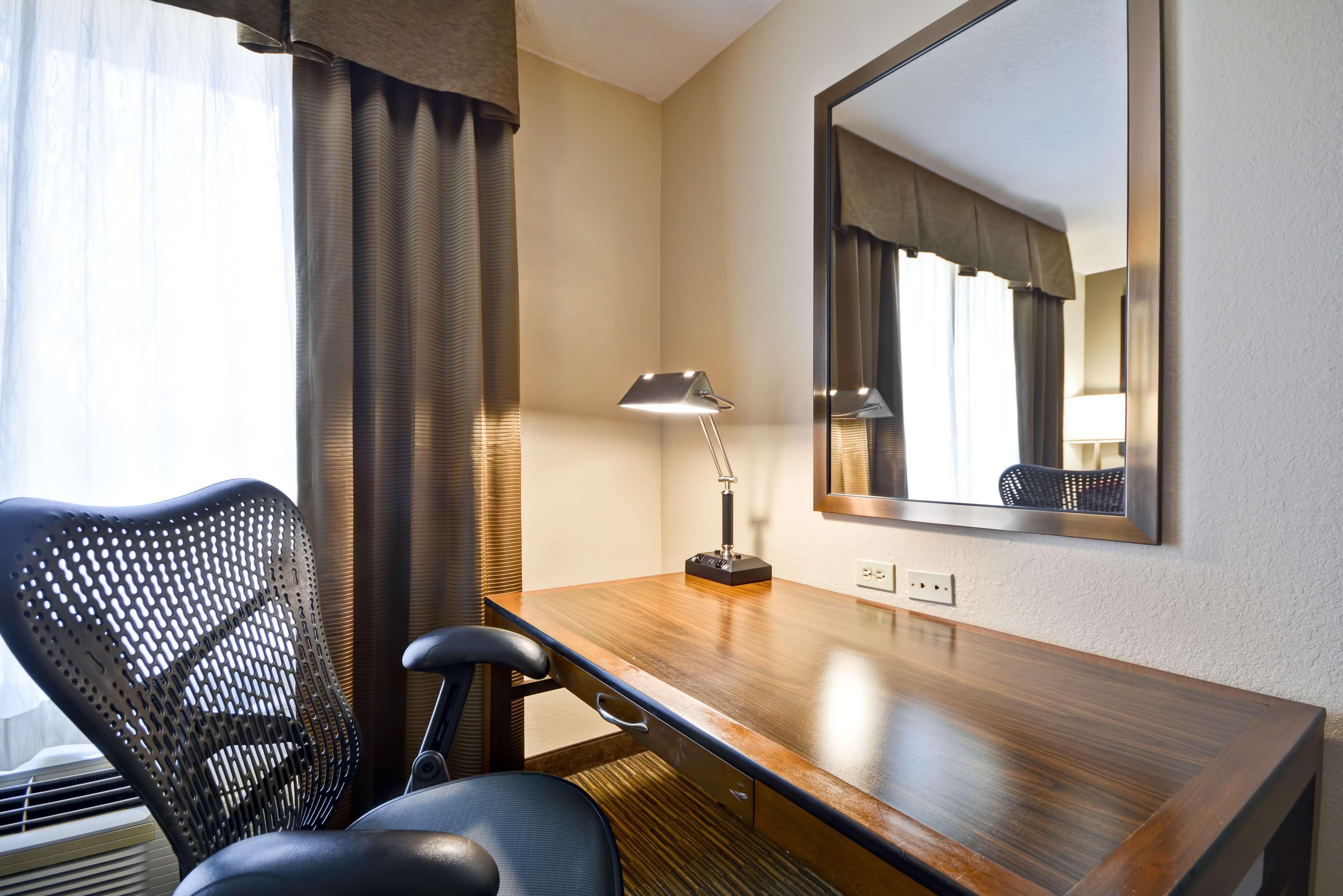 Hilton Garden Sarasota-bradenton Airport 3*