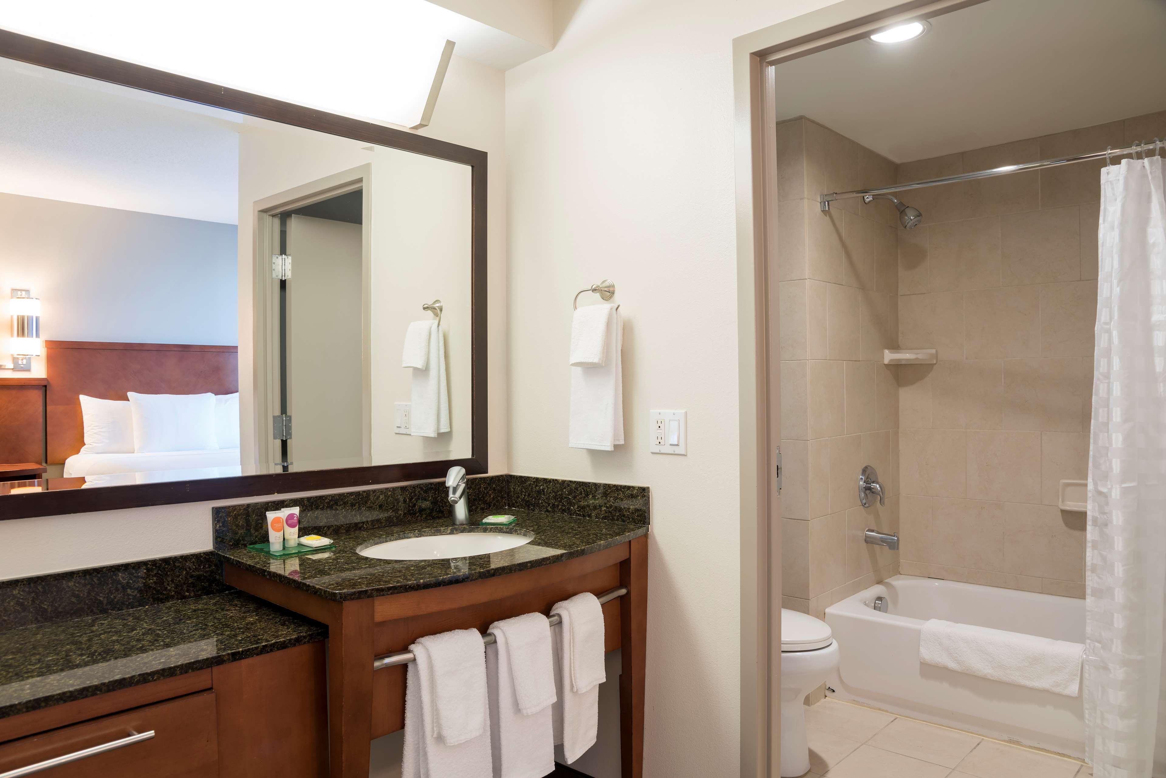 Hyatt Place Sarasota/bradenton 3*