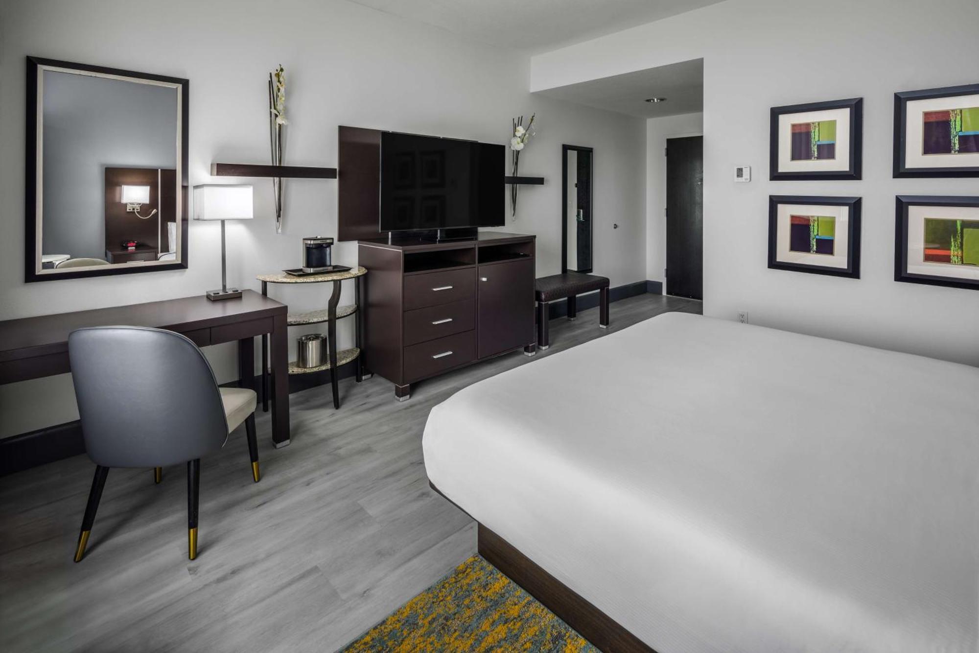 Doubletree By Hilton Bradenton Airport Hotel 4*