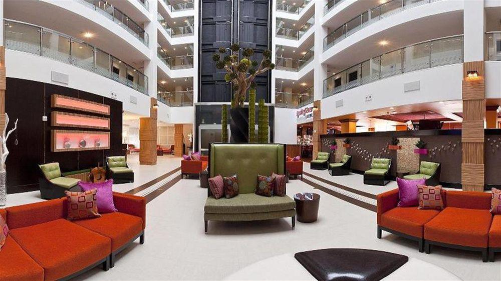 Doubletree By Hilton Bradenton Airport Hotel