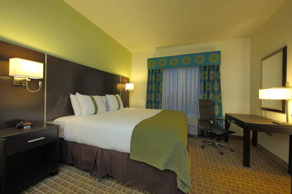 Doubletree By Hilton Bradenton Airport