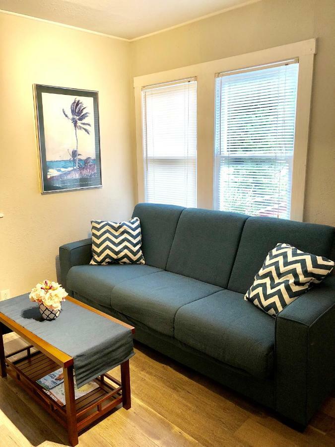 Downtown Near Siesta Key Beaches And Golfing Apartment Sarasota