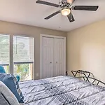 Sarasota Escape About 4 Mi To Siesta Key Beach!