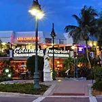 Charming Studio Unit Across From Lido Key Beach