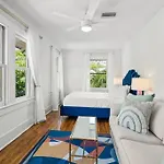 Julia Place