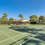 Sarasota Villa With Pool Access About 4 Mi To Beach!
