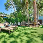 Coconut Cove Mid-Long Term Stays Available Walk To Downtown Trolly To Beaches