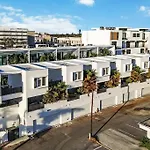 Rosemary District With Patio And In Walking Distance To Downtown And Bay Park