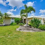 Lanai, Lake And Sunset Views Home In Sarasota