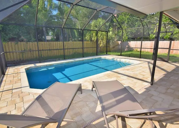New England 3Bd 2Bt Home Heated Pool Close To Siesta