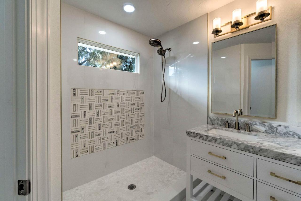 Bright - 5 Mi To Siesta Beach! Holiday home Sarasota