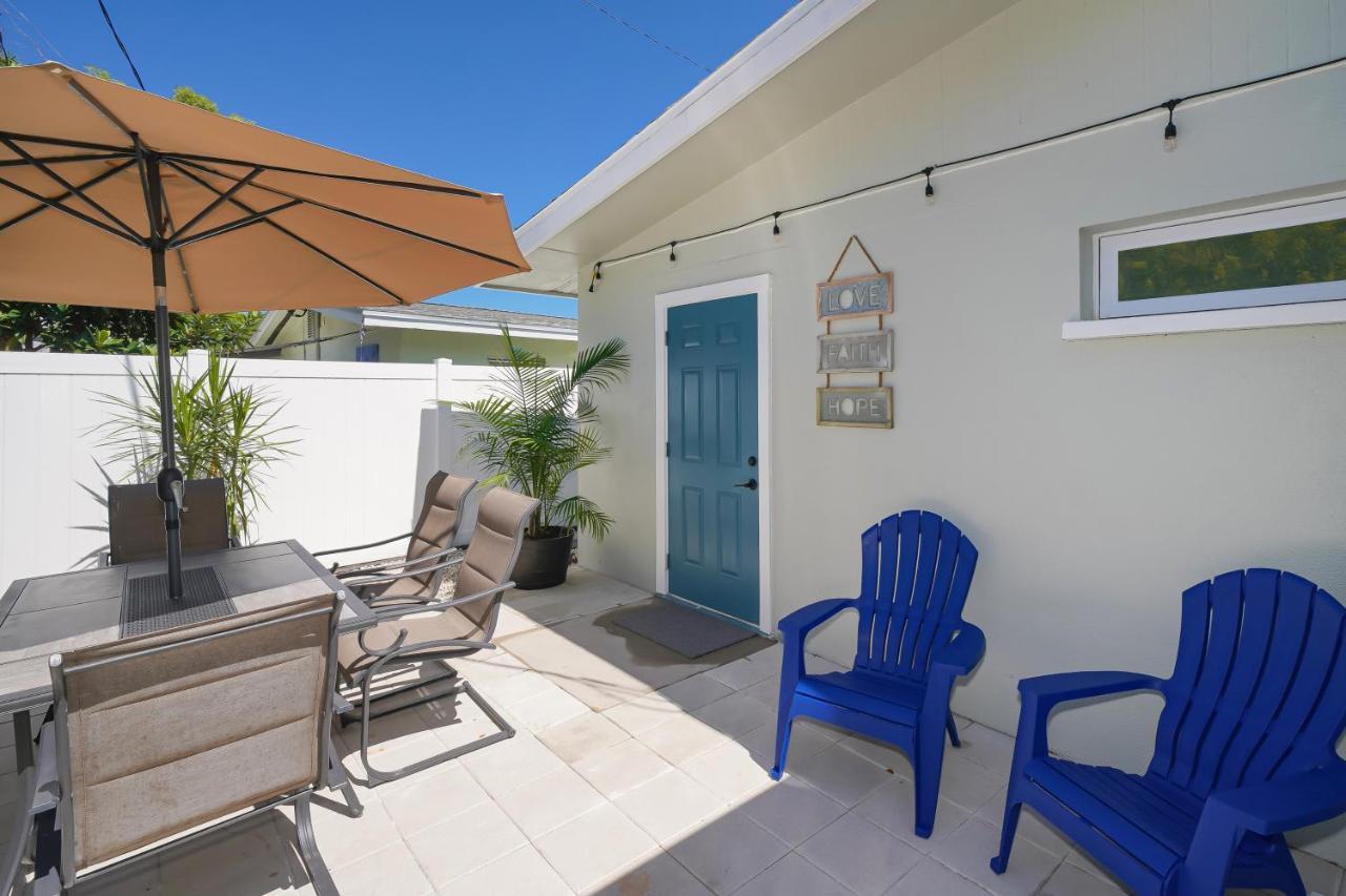 Modern & Fresh - Less Than 3 Miles To The Beach! Holiday home Sarasota