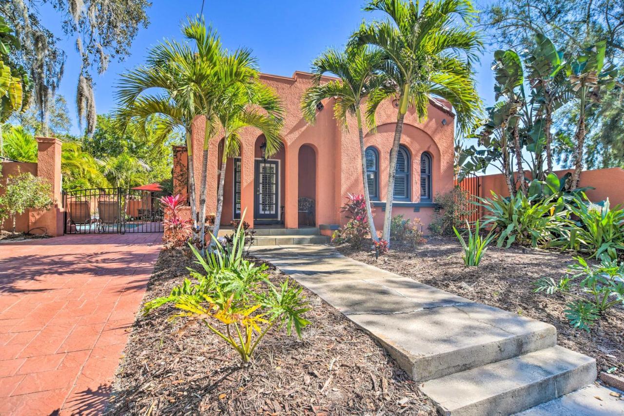 Apartment Vibrant Less Than 1 Mile From The Beach! *