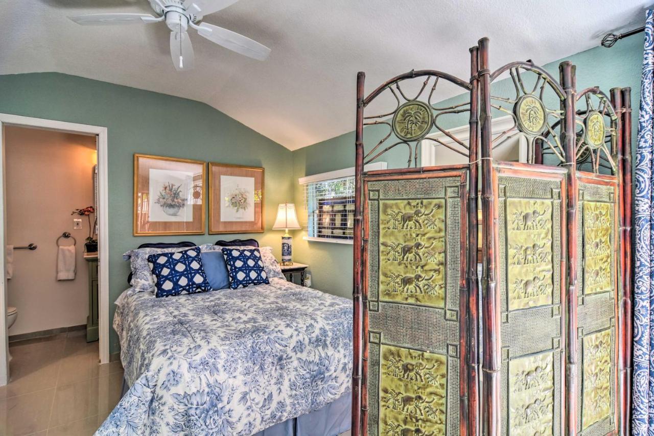 Apartment Vibrant Less Than 1 Mile From The Beach!