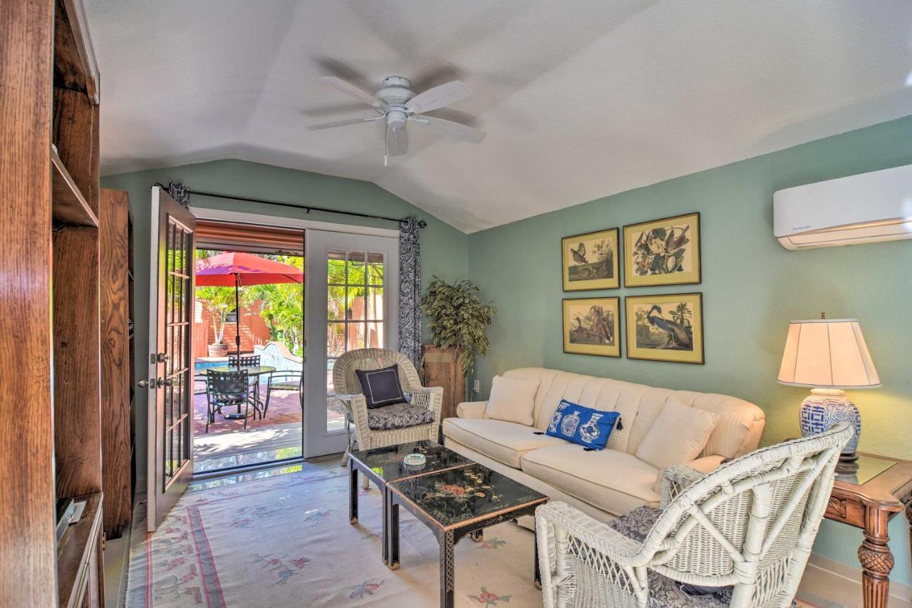 Vibrant Less Than 1 Mile From The Beach! *