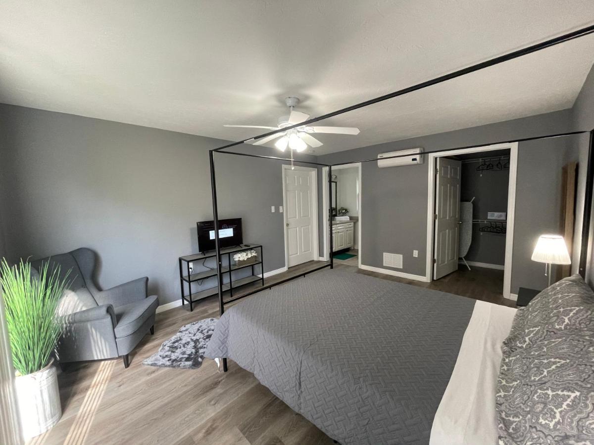 Downtown House By Siesta Key, Golfing And Pinecraft Holiday home