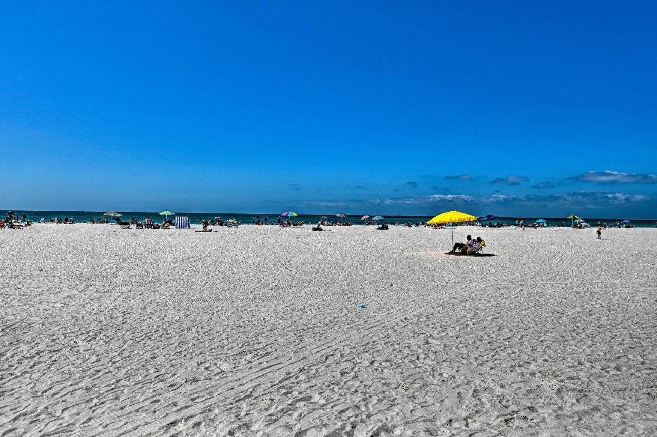 Apartment Lido Key Hideout With Patio And Yard And Walk To Beach!
