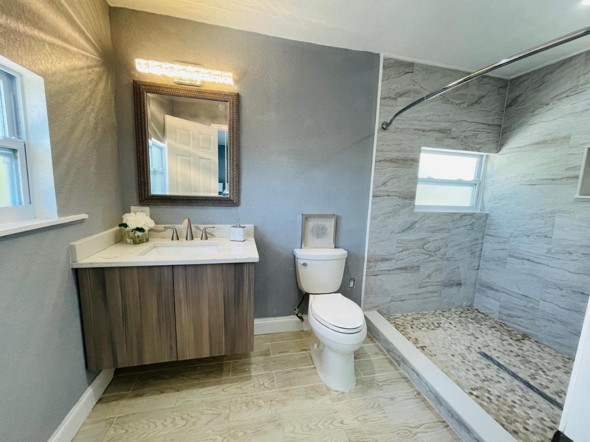 Holiday home Paradise Heated Pool Near Img & Siesta Key Sarasota