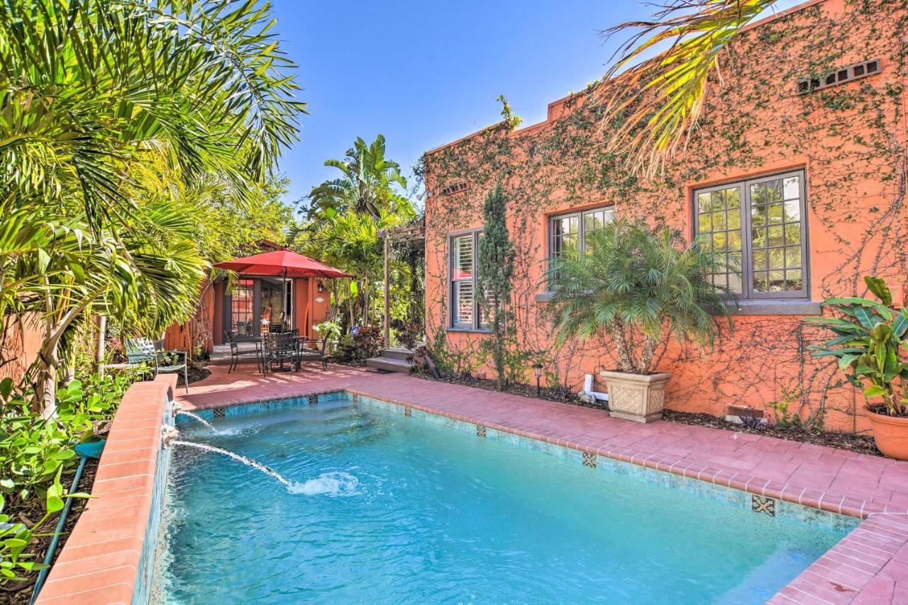 Vibrant Less Than 1 Mile From The Beach! Apartment