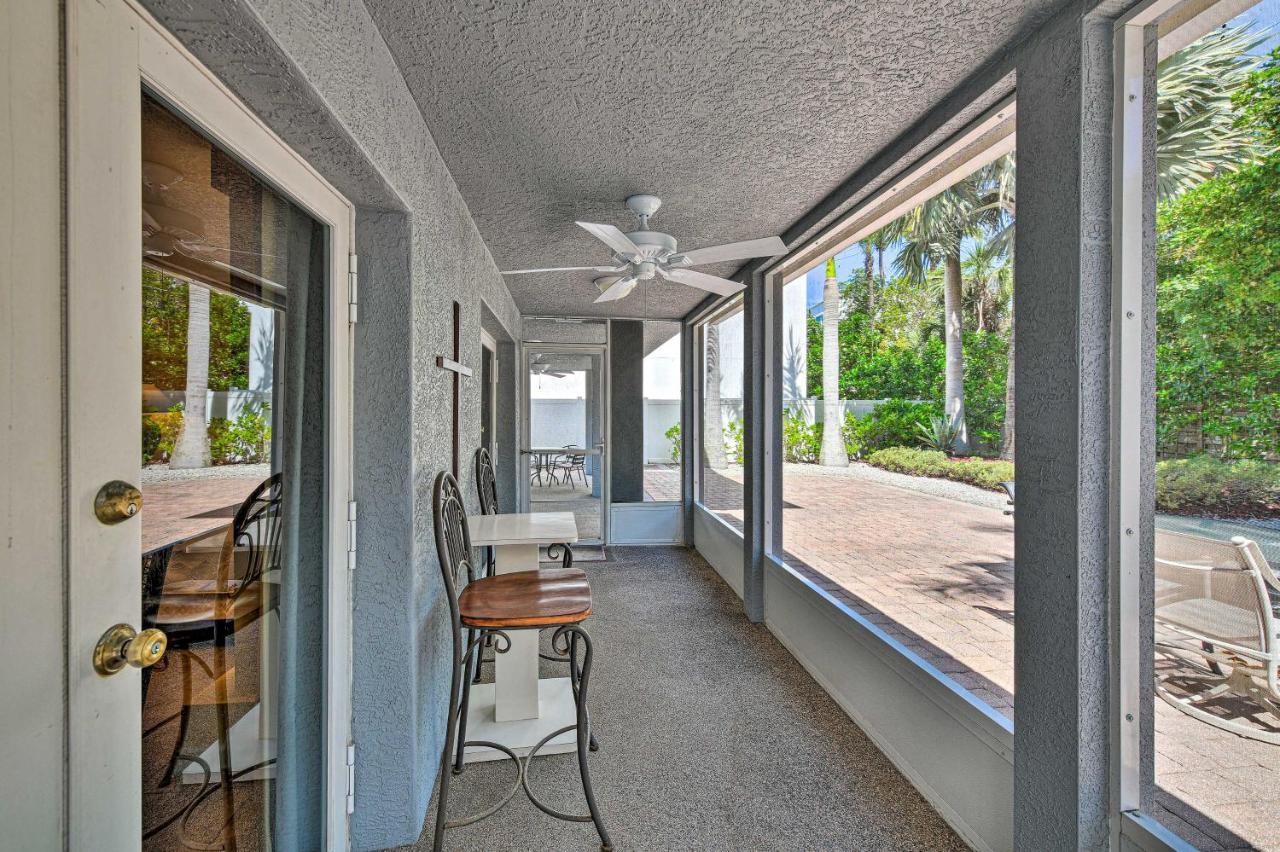 Lido Key Hideout With Patio And Yard And Walk To Beach! Apartment Sarasota