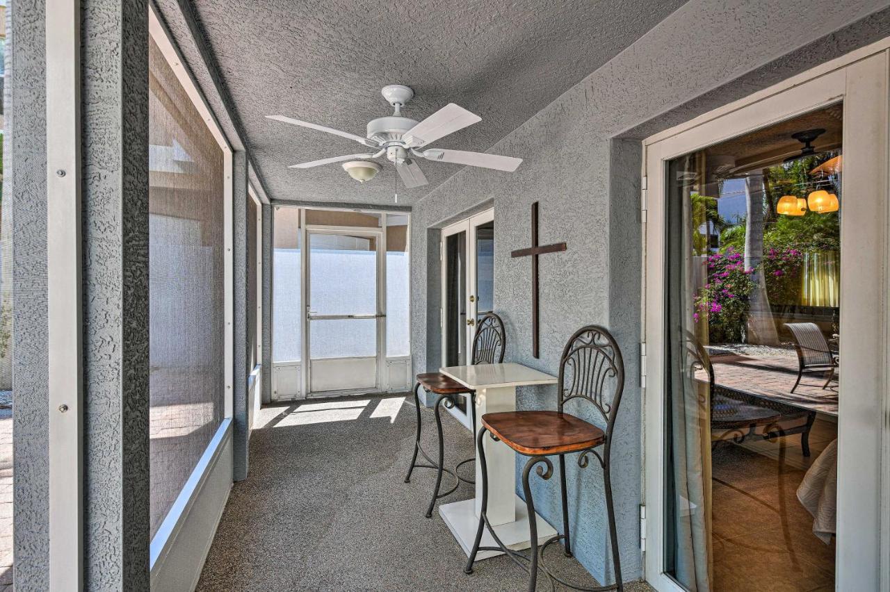 Lido Key Hideout With Patio And Yard And Walk To Beach! * Sarasota