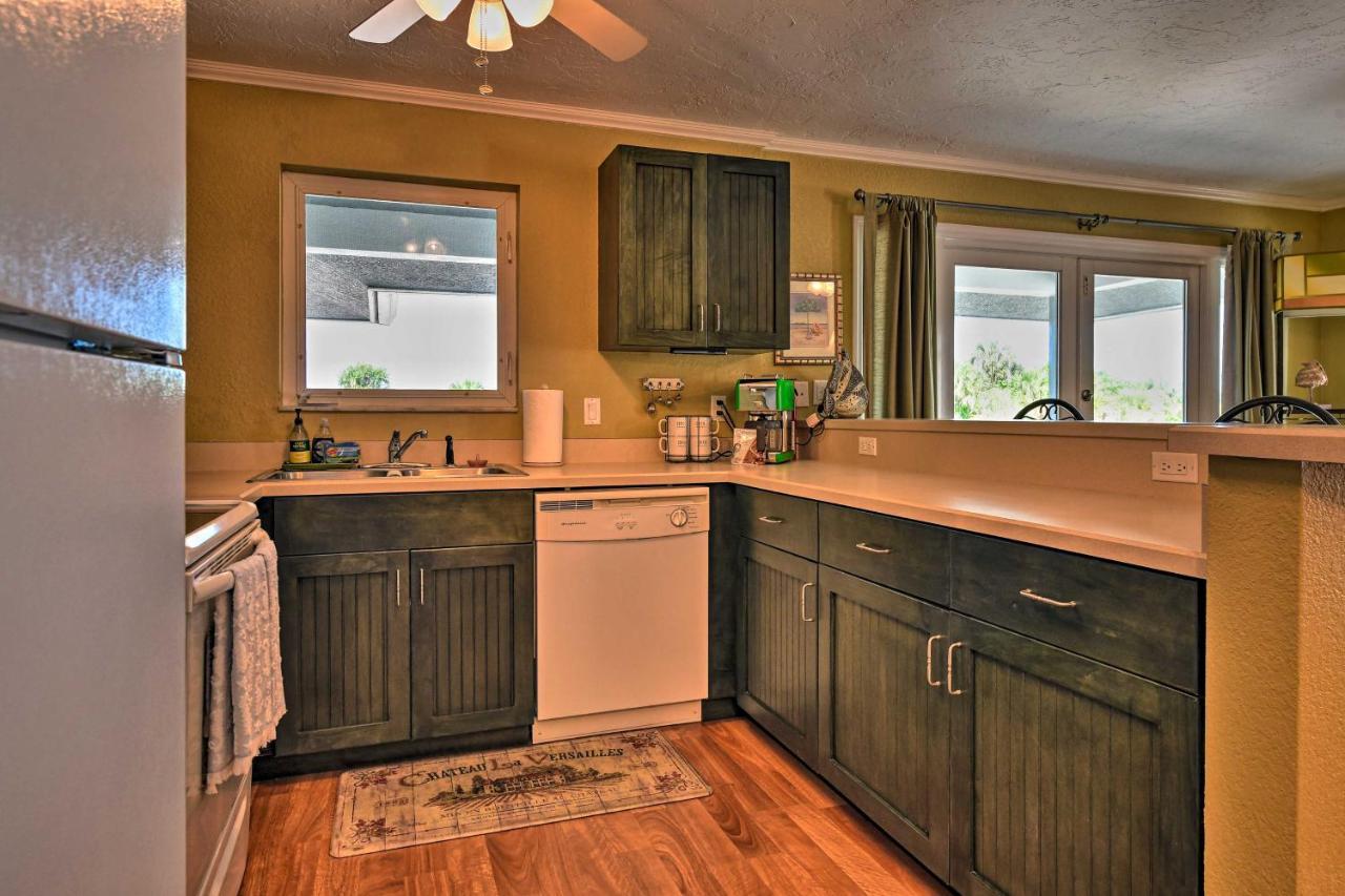 Bright Coastal Walk To Lido Key Beach! Apartment *