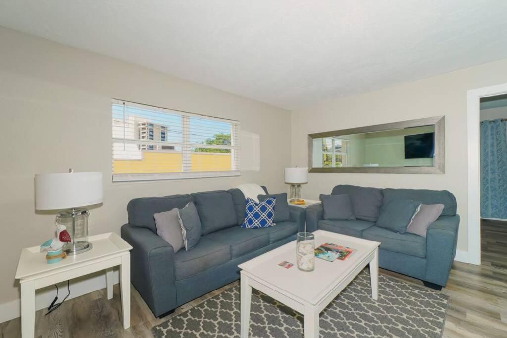 Siesta Key Village-suite #2: A Block To The Beach! * Sarasota