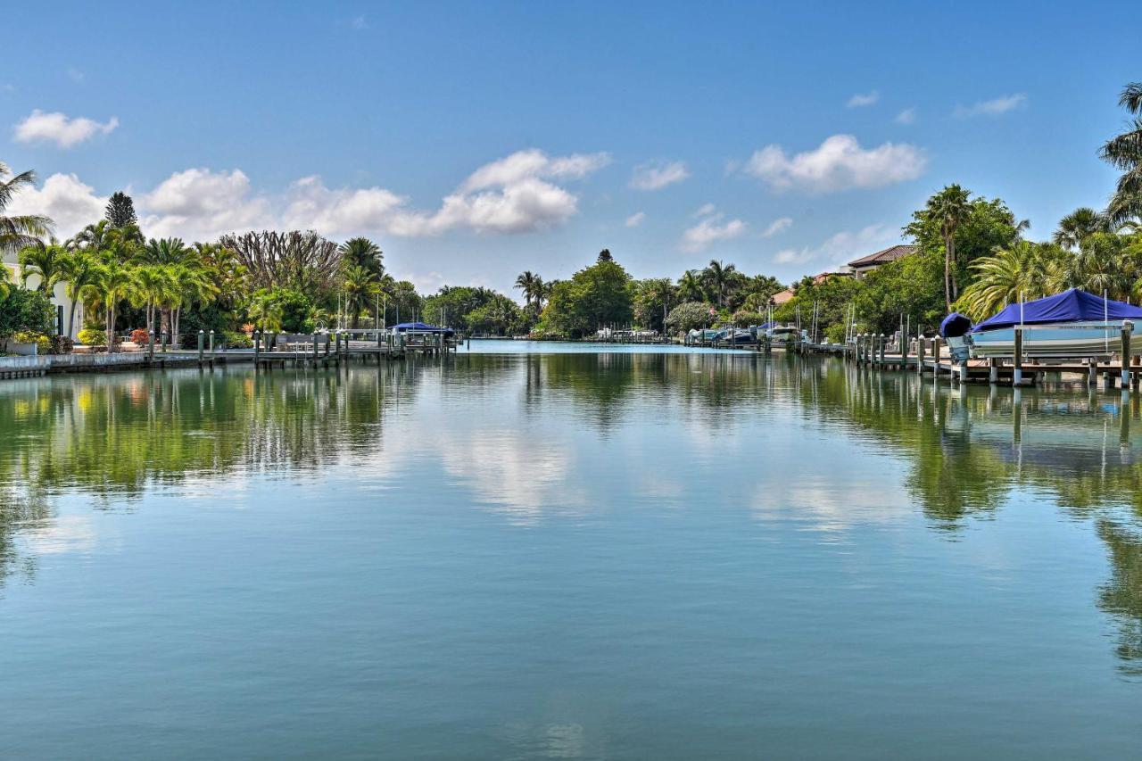 Bright Coastal Walk To Lido Key Beach! Sarasota