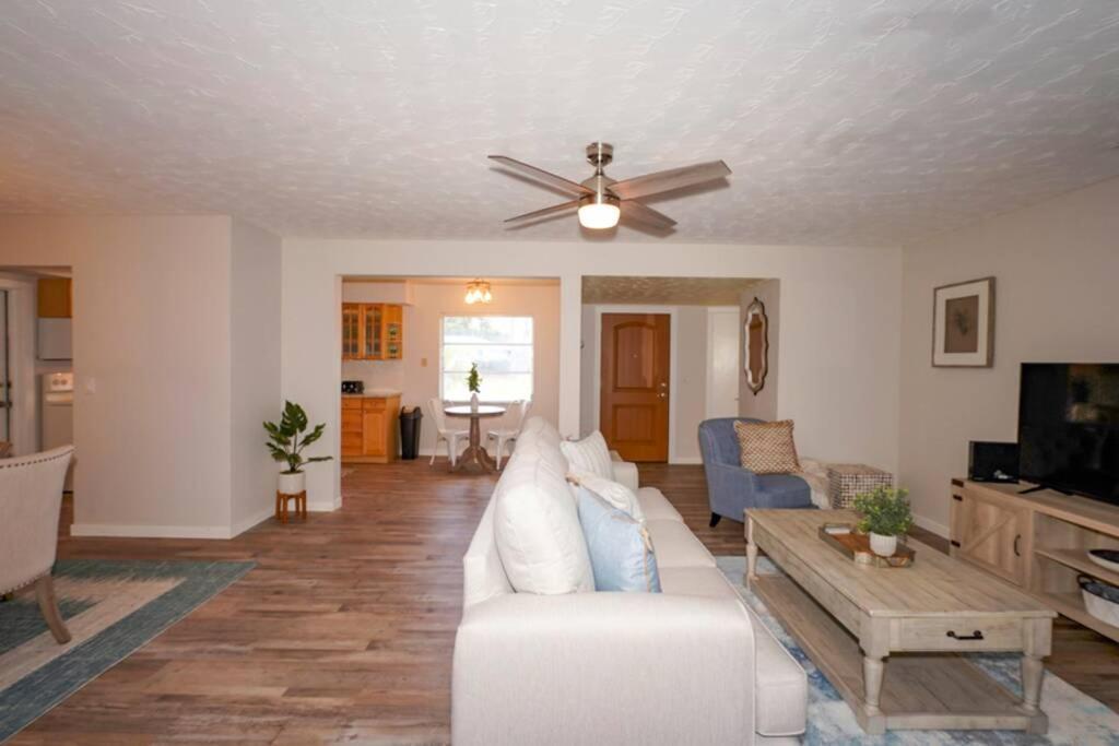 Pool - Close To Beaches, Food, Downtown! * Sarasota