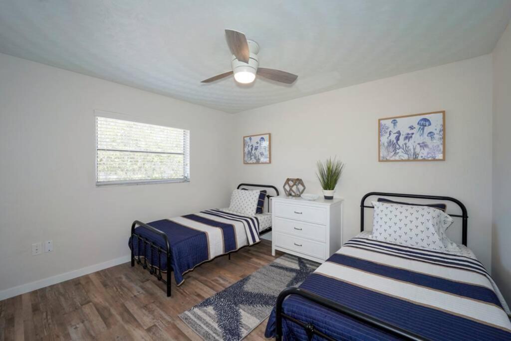 Pool - Close To Beaches, Food, Downtown! * Sarasota