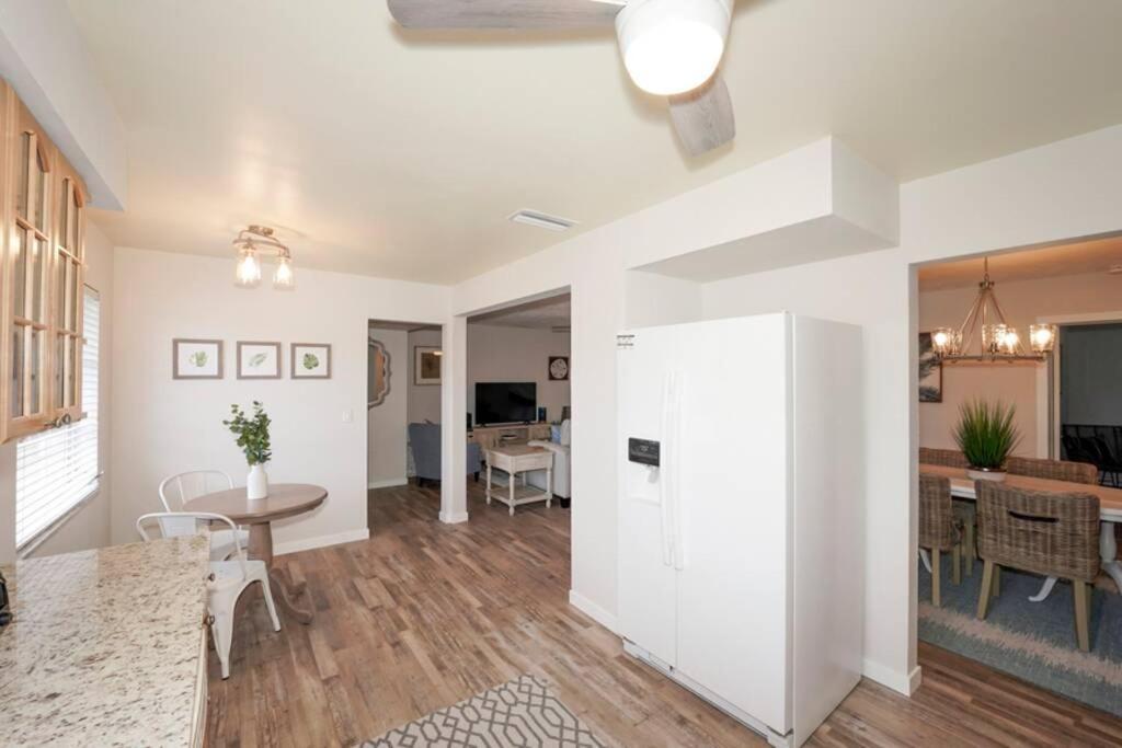 Holiday home Pool - Close To Beaches, Food, Downtown! Sarasota
