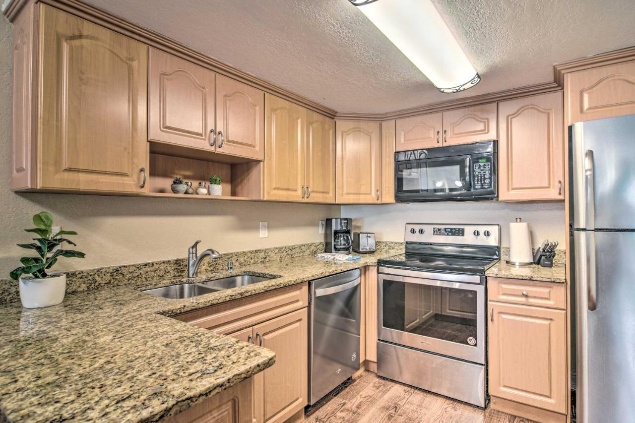 Apartment Escape About 4 Mi To Siesta Key Beach!