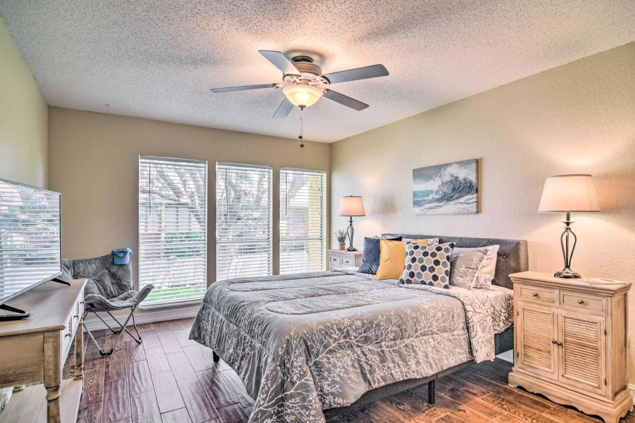 Apartment Escape About 4 Mi To Siesta Key Beach! *