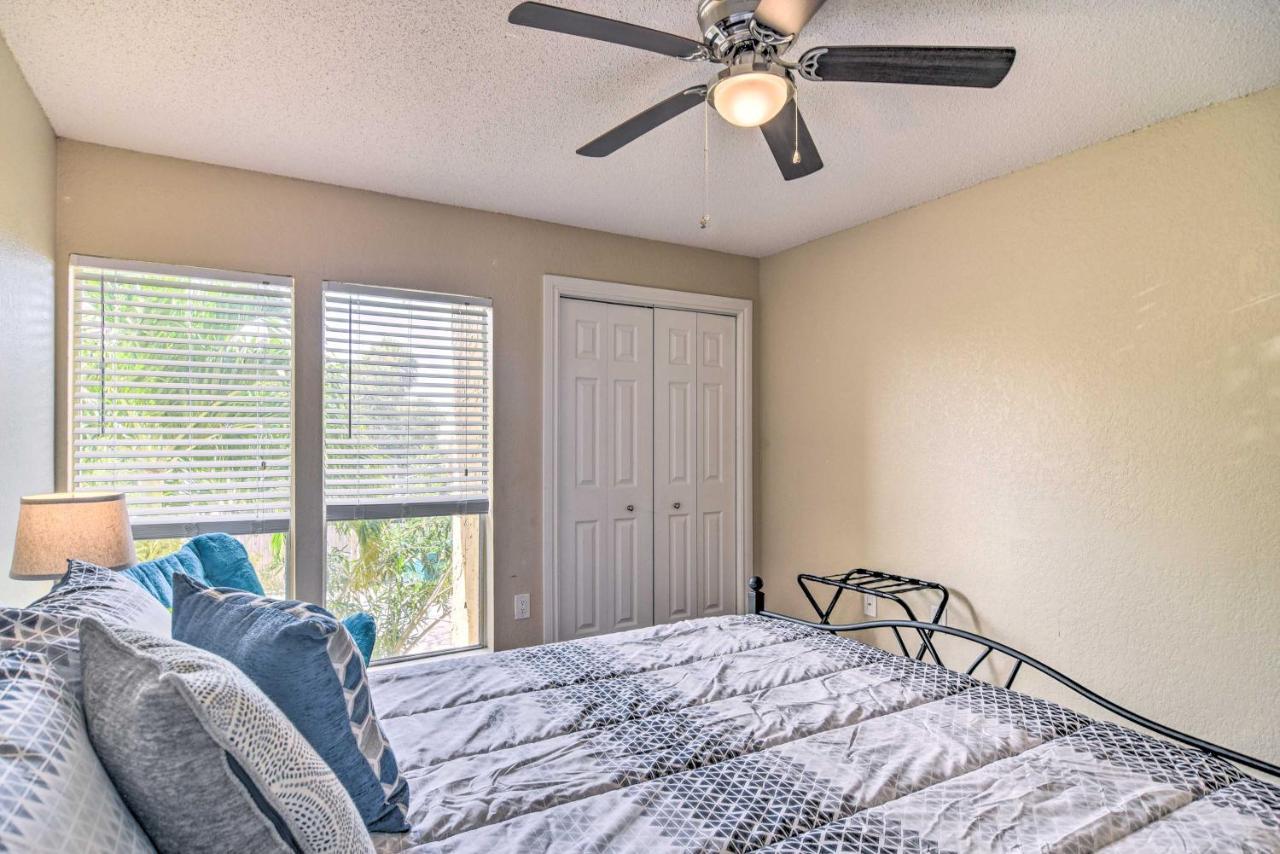 Apartment Escape About 4 Mi To Siesta Key Beach!