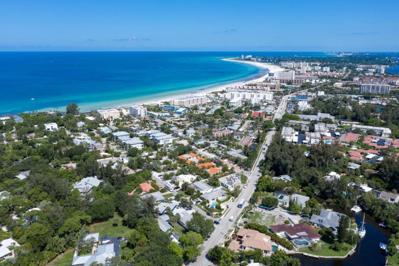 Holiday home Cozy Tropical Bungalow With Heated Pool Sarasota
