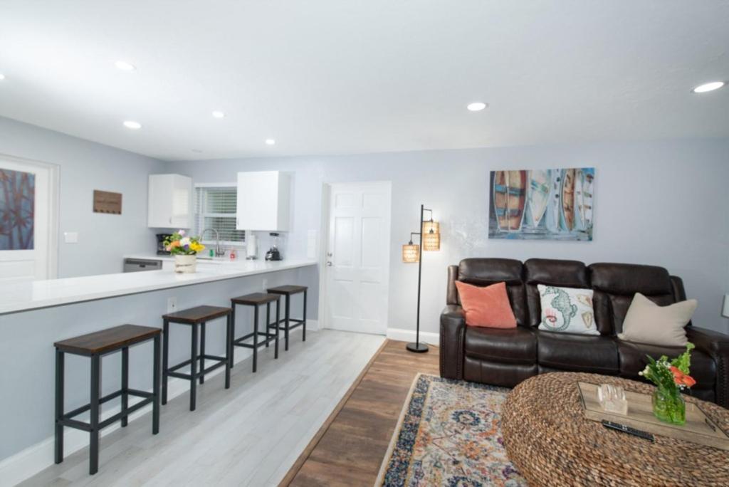 Holiday home 323 Canal Rd - Siesta Key Village