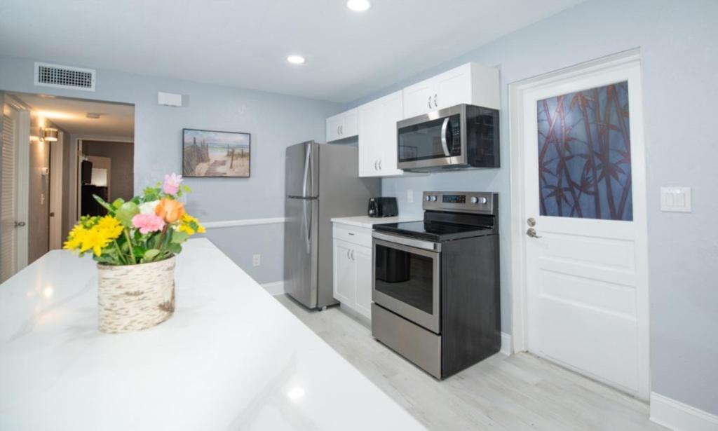 Holiday home 323 Canal Rd - Siesta Key Village