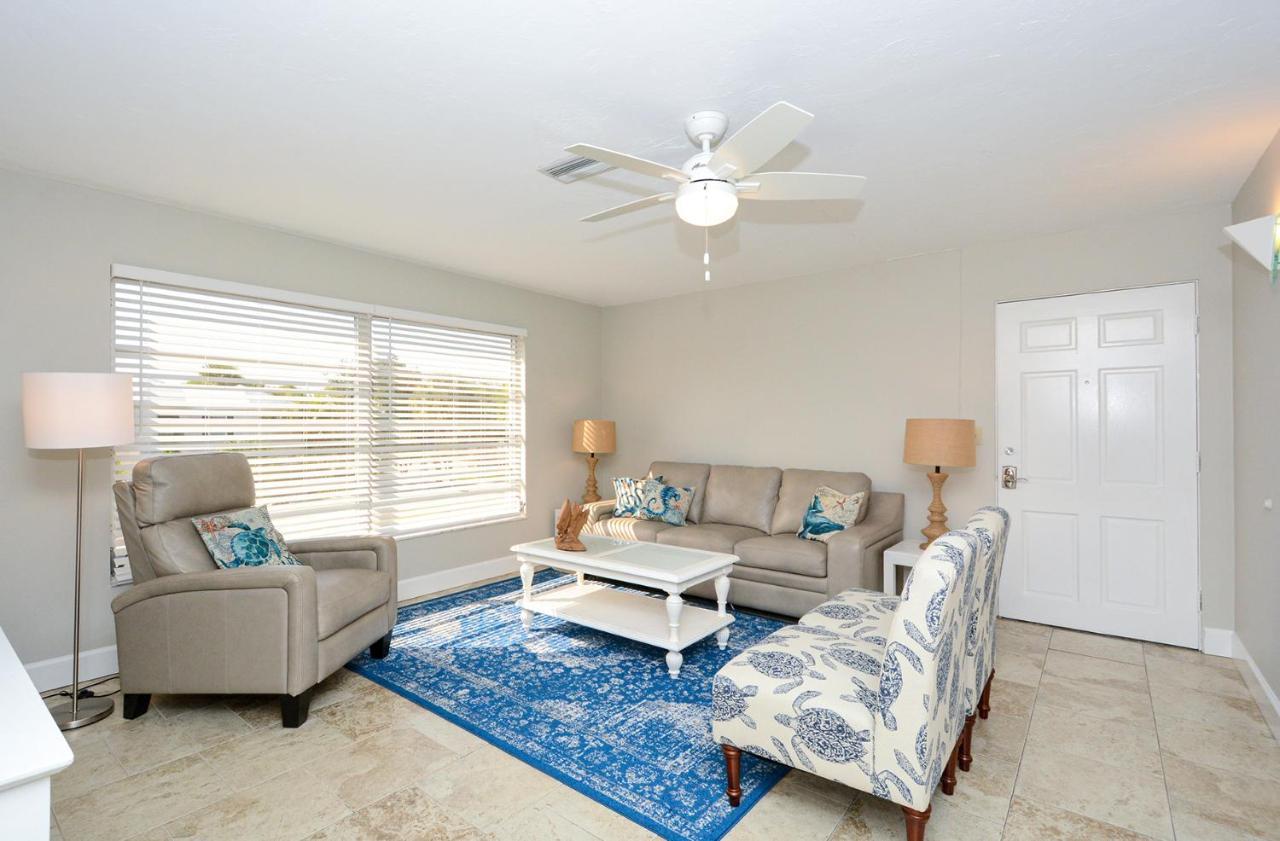 Canal 311 - Right In Siesta Key Village! Apartment