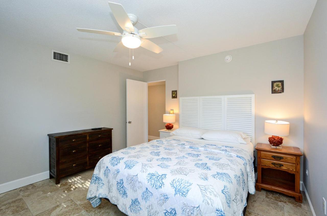 Canal 311 - Right In Siesta Key Village! Sarasota