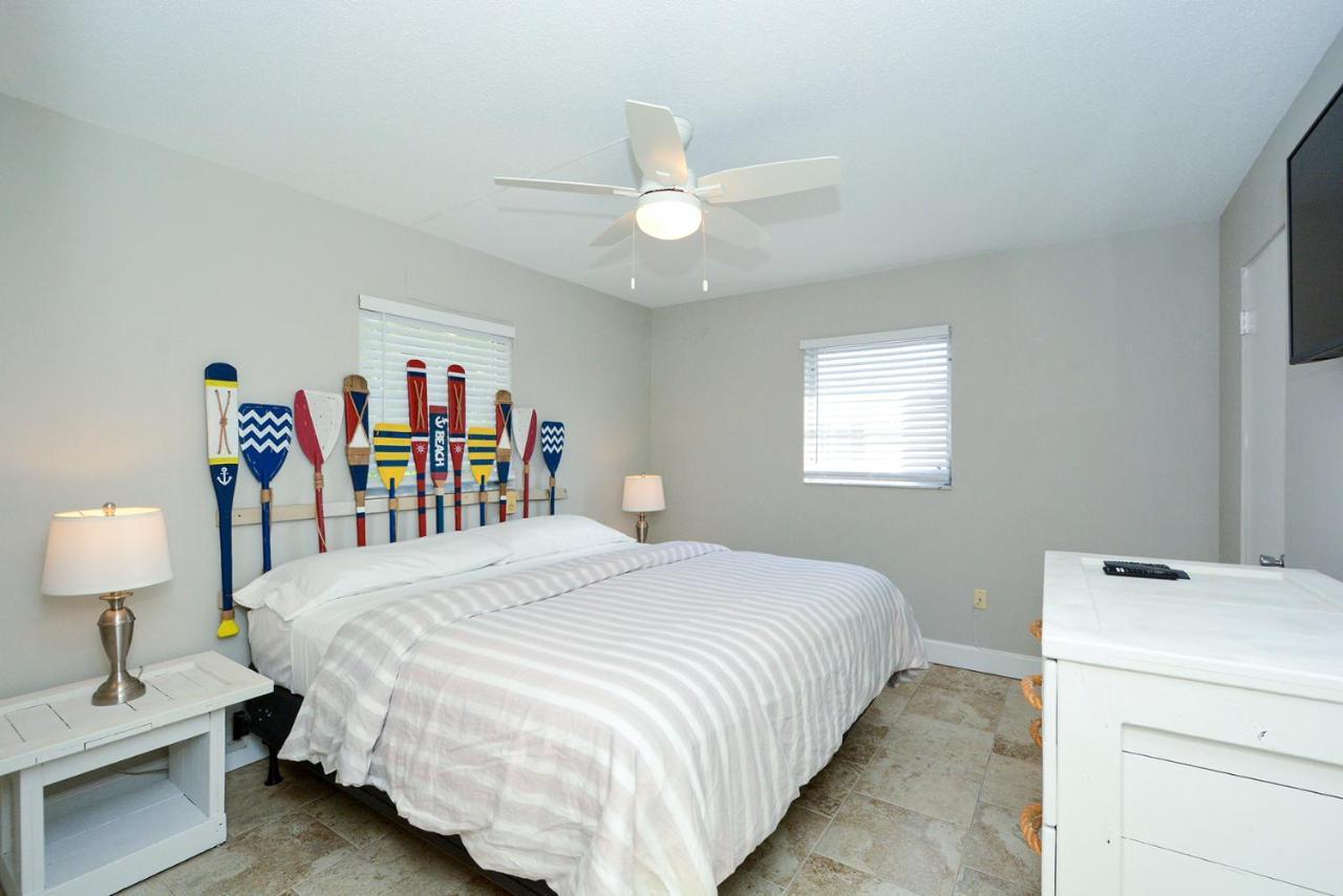 Canal 311 - Right In Siesta Key Village! *