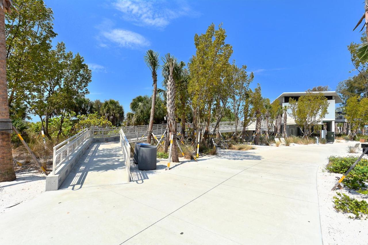Canal 311 - Right In Siesta Key Village! Apartment *