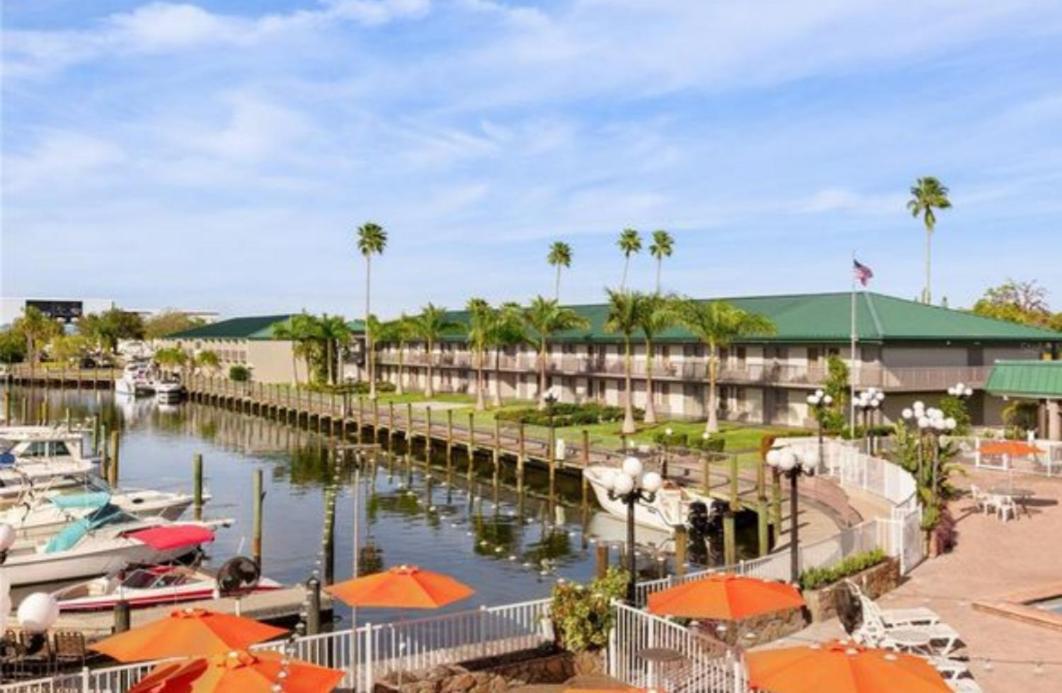 Aparthotel New Listing Cay Close To Beaches, Airport, Stores Sarasota