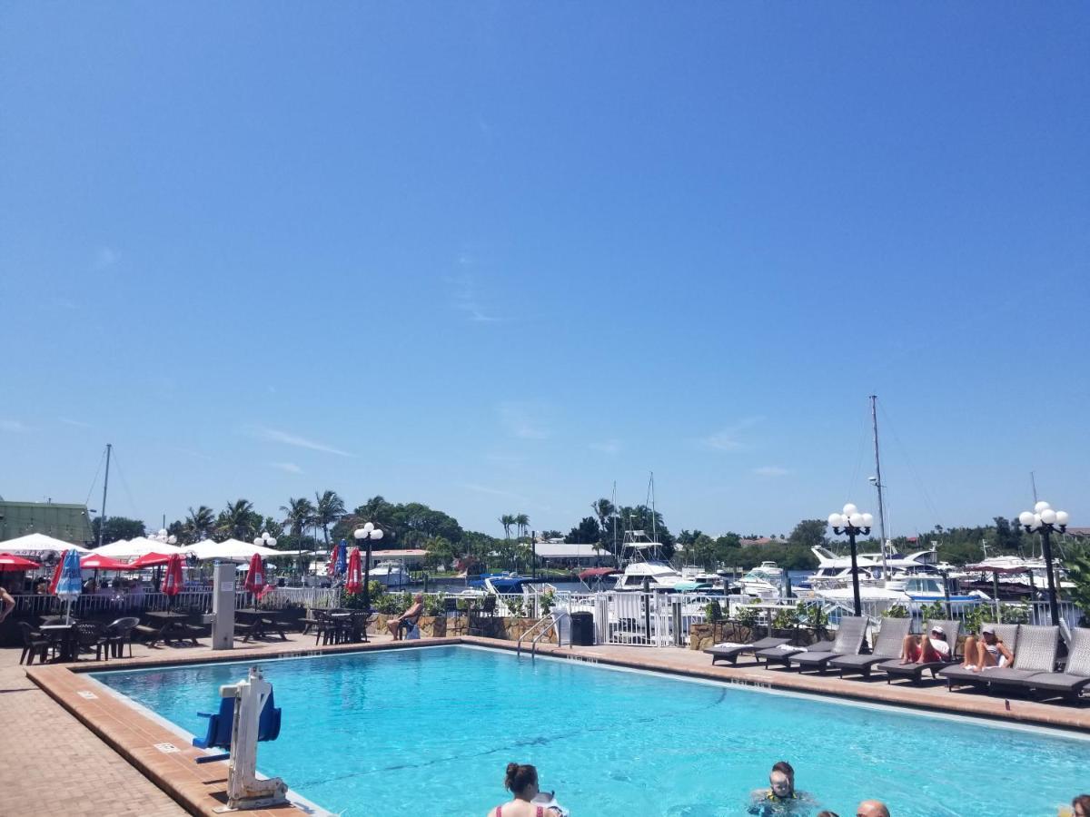 Aparthotel New Listing Cay Close To Beaches, Airport, Stores