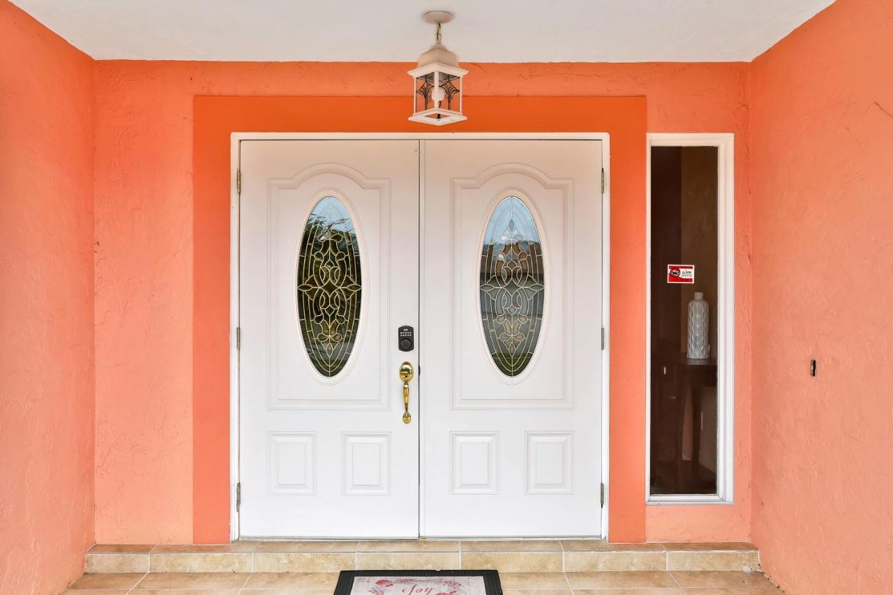 Pink Palace Holiday home Sarasota