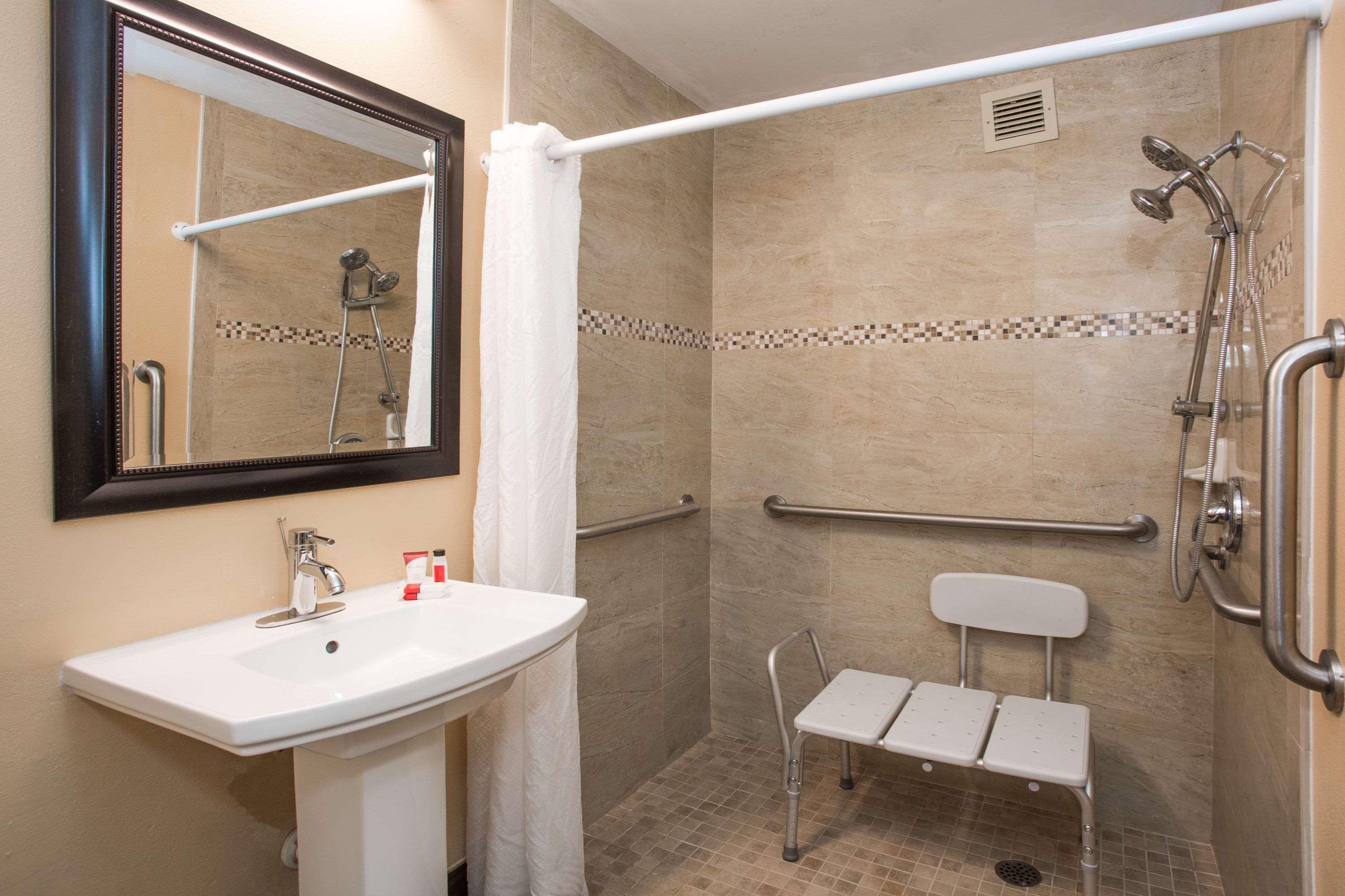 Days By Wyndham Bay Hotel 3*