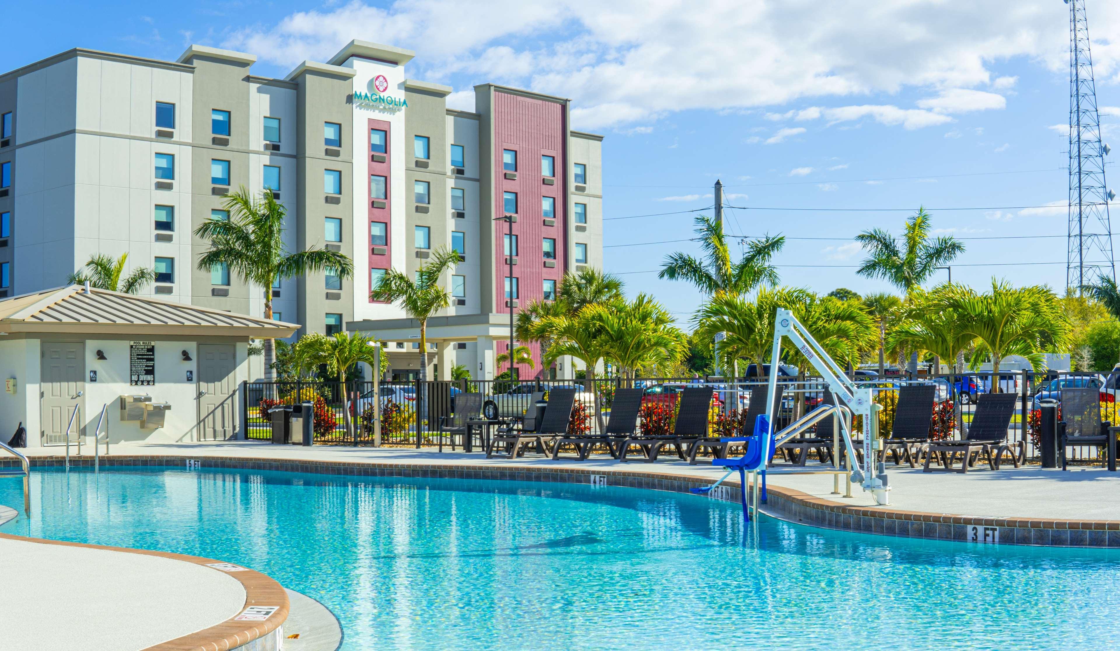 Magnolia Pointe; Bw Signature Collection Hotel 2*