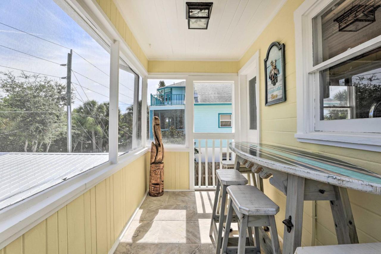 Siesta Key Village Less Than Half Mi To Beach! Holiday home Sarasota