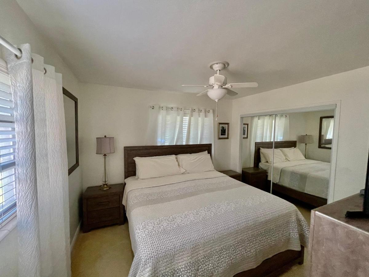Rowena House 2bd Den 2bth Heated Pool Near Siesta Key