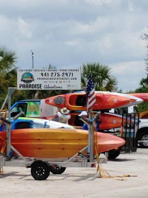 Charming Unit Across From Lido Key Apartment