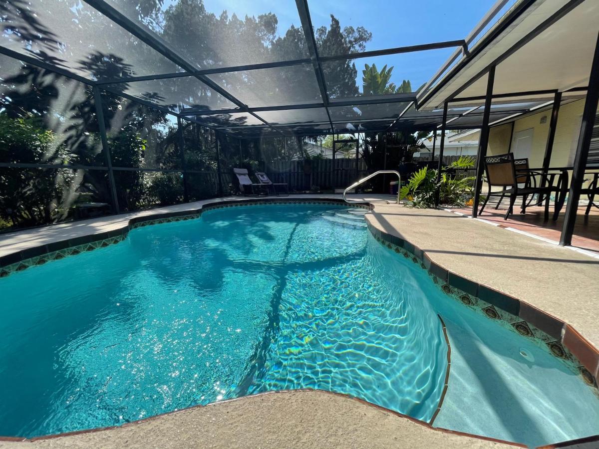 Rowena House 2bd Den 2bth Heated Pool Near Siesta Key Sarasota
